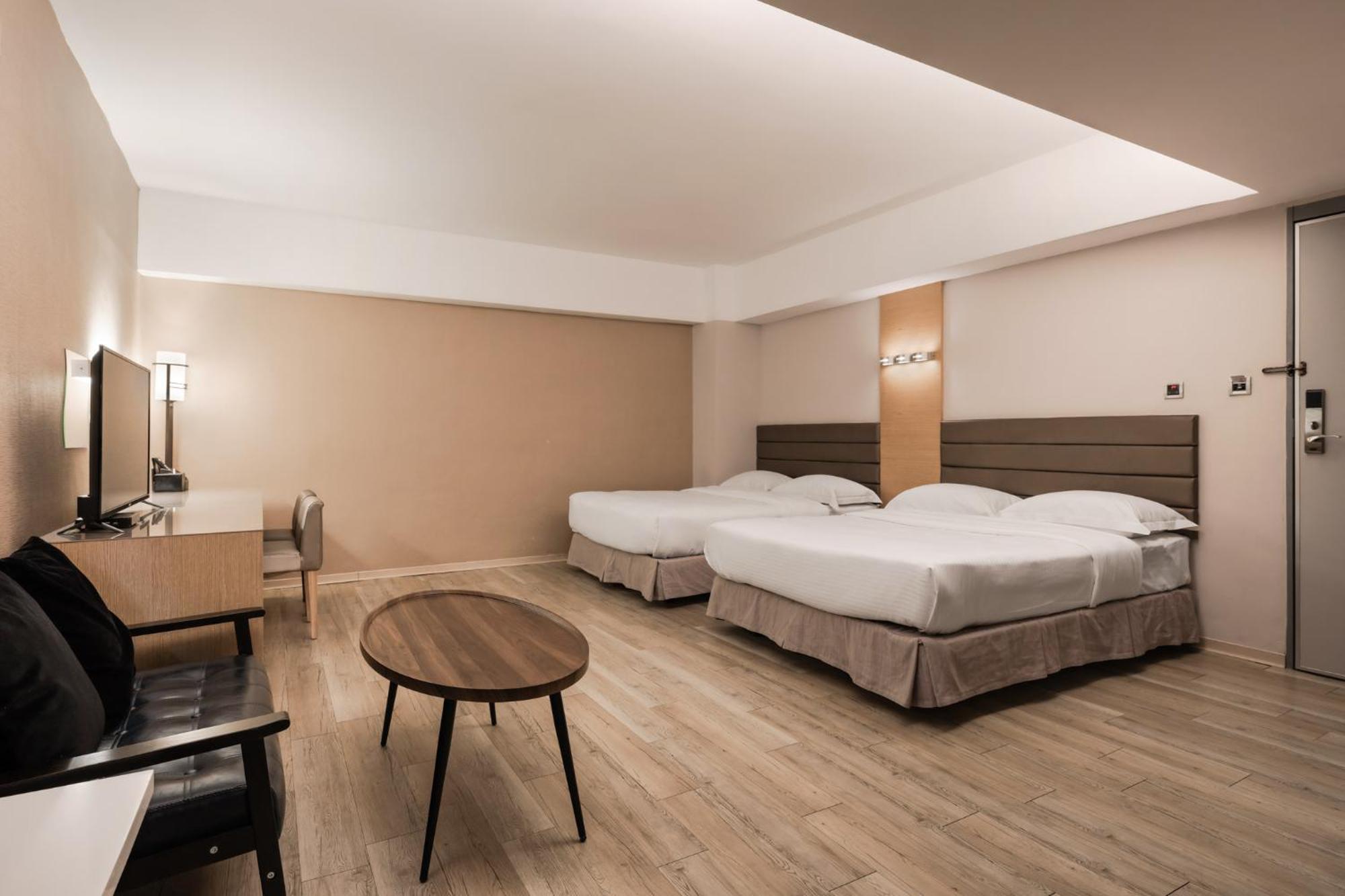 The Riverside Hotel Esthetics Kaohsiung Exterior photo