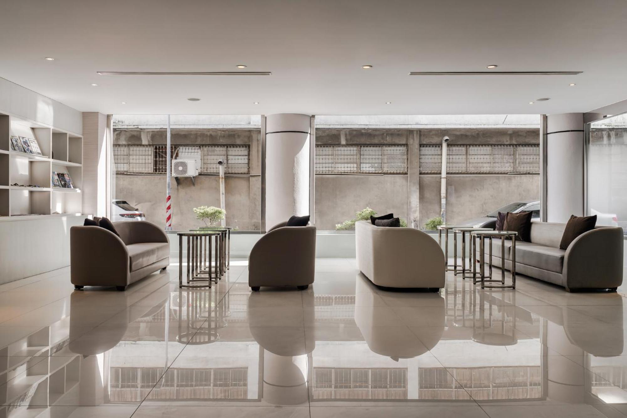 The Riverside Hotel Esthetics Kaohsiung Exterior photo