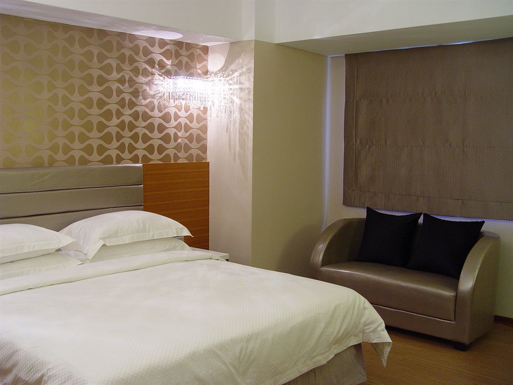 The Riverside Hotel Esthetics Kaohsiung Exterior photo